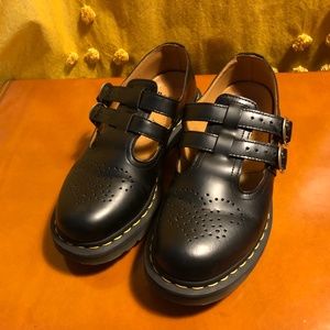 Mary Jane doc martins